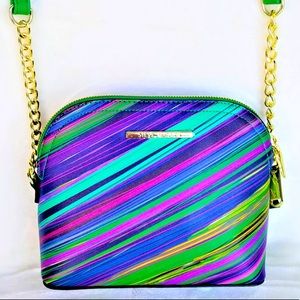 Steve Madden printed crossbody. Multicolor with gold detailing